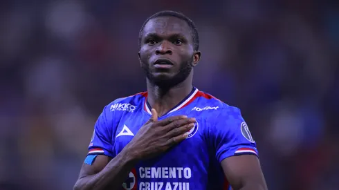 Dura noticia para Cruz Azul por Christian Ebere.