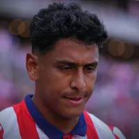 Luis Romo es retratado en Chivas tras una noche para el olvido