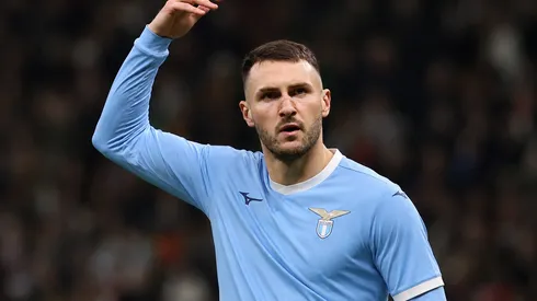 Santiago Giménez, el principal objetivo de la Lazio.