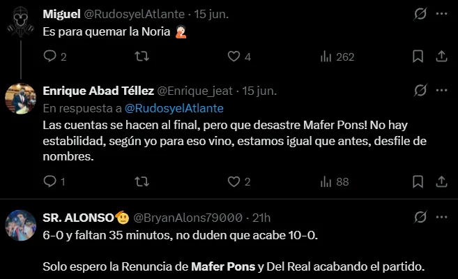Aficionados de Cruz Azul cargan contra Mafer Pons. (X)