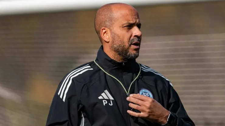 El técnico se mostró un tanto molesto tras la derrota.