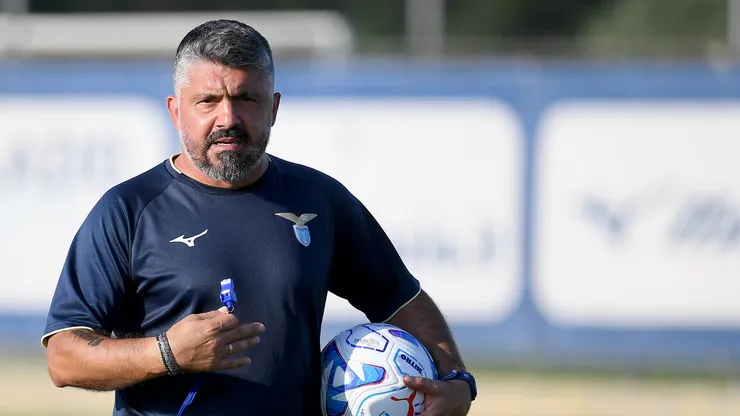 El FC Porto ofrecería al AC Milan por Santiago Giménez una cesión por una temporada con una opción de compra obligatoria de 20 millones de euros.