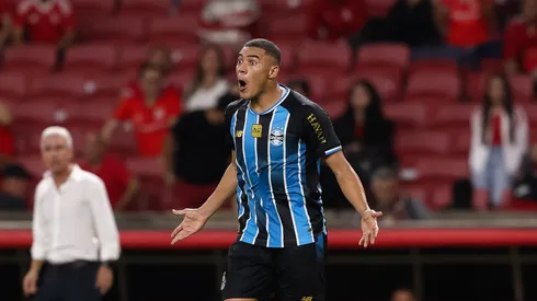 Carlos Vinicius, el delantero de Gremio que estaría en la carpeta de Cruz Azul.
