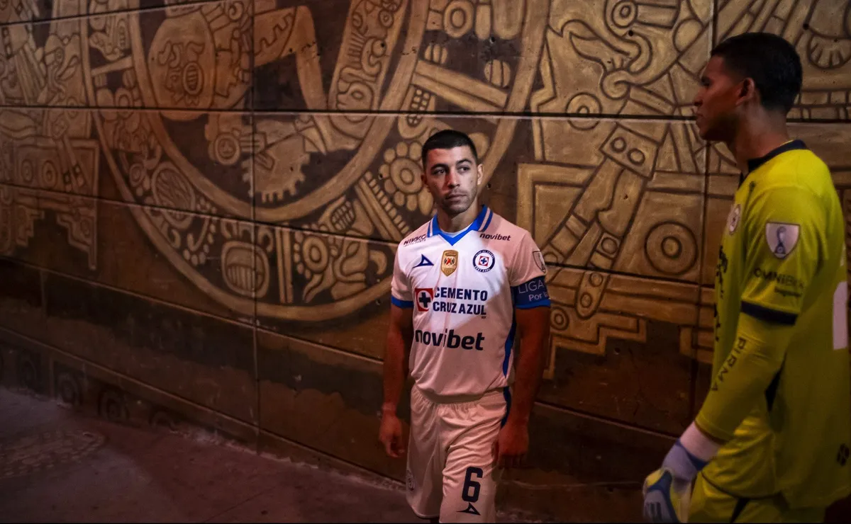 Otro club de Europa iría por Erik Lira si falla la opción del Mónaco