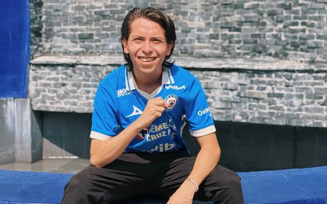 Santiago Domínguez, quien vertió los comentarios más fuertes hacia Cruz Azul Femenil. (IG @sant.dominguez_)