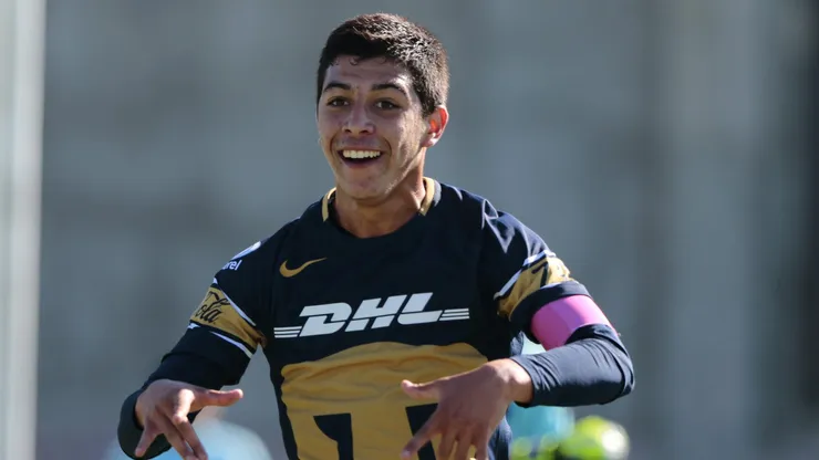 Erik Lira está a un paso de convertirse en jugador del AS Mónaco y los Pumas de la UNAM se frotan las manos al verse beneficiados.