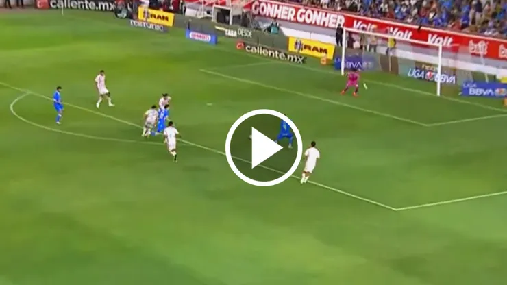 Willer Ditta definió con gran prestancia tras una jugada colectiva con José Paradela para que Cruz Azul llegue al 0-3 ante Necaxa.