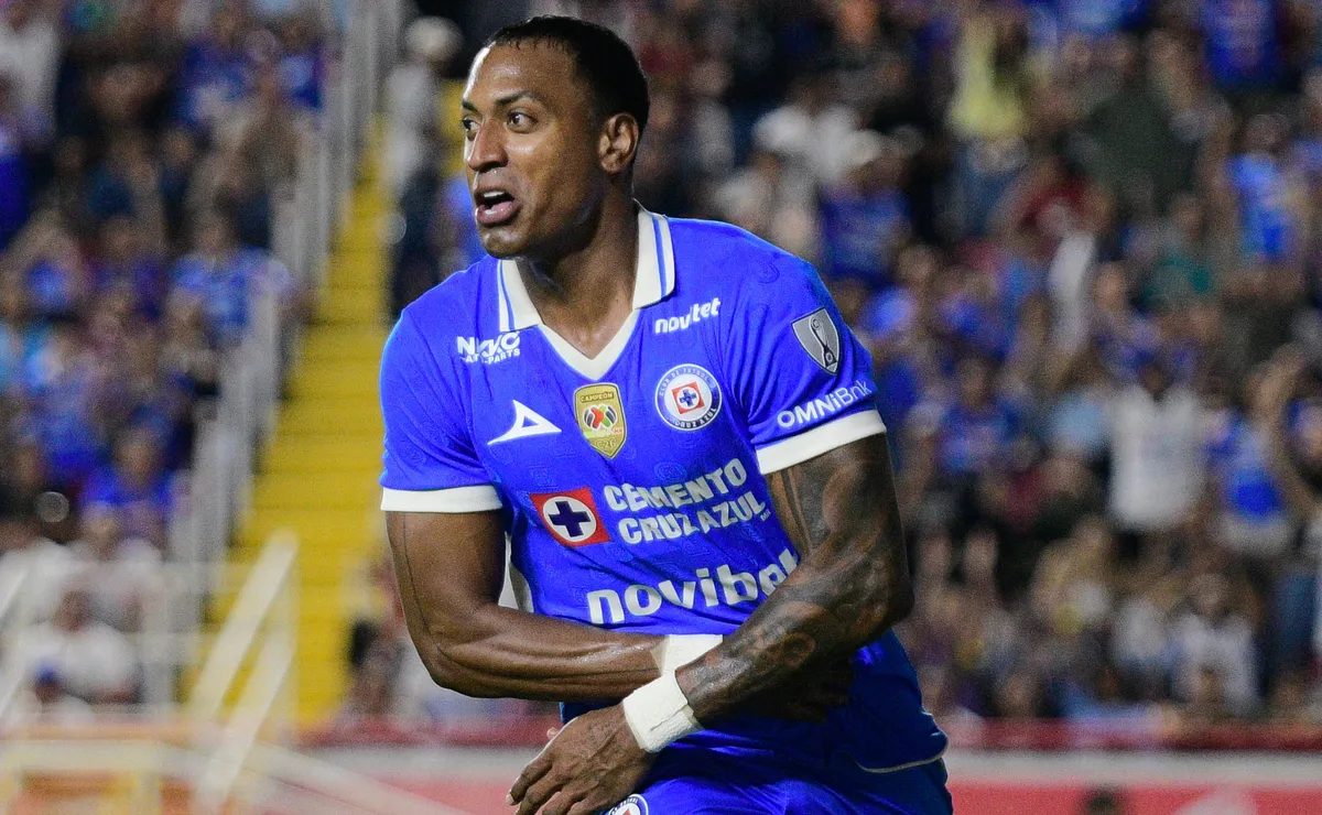 ¿A la afición de Cruz Azul? Willer Ditta confesó a quién le dedicó su golazo vs. Necaxa
