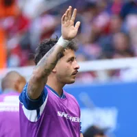 Afición de Cruz Azul se emociona y le da la bienvenida a Mozo