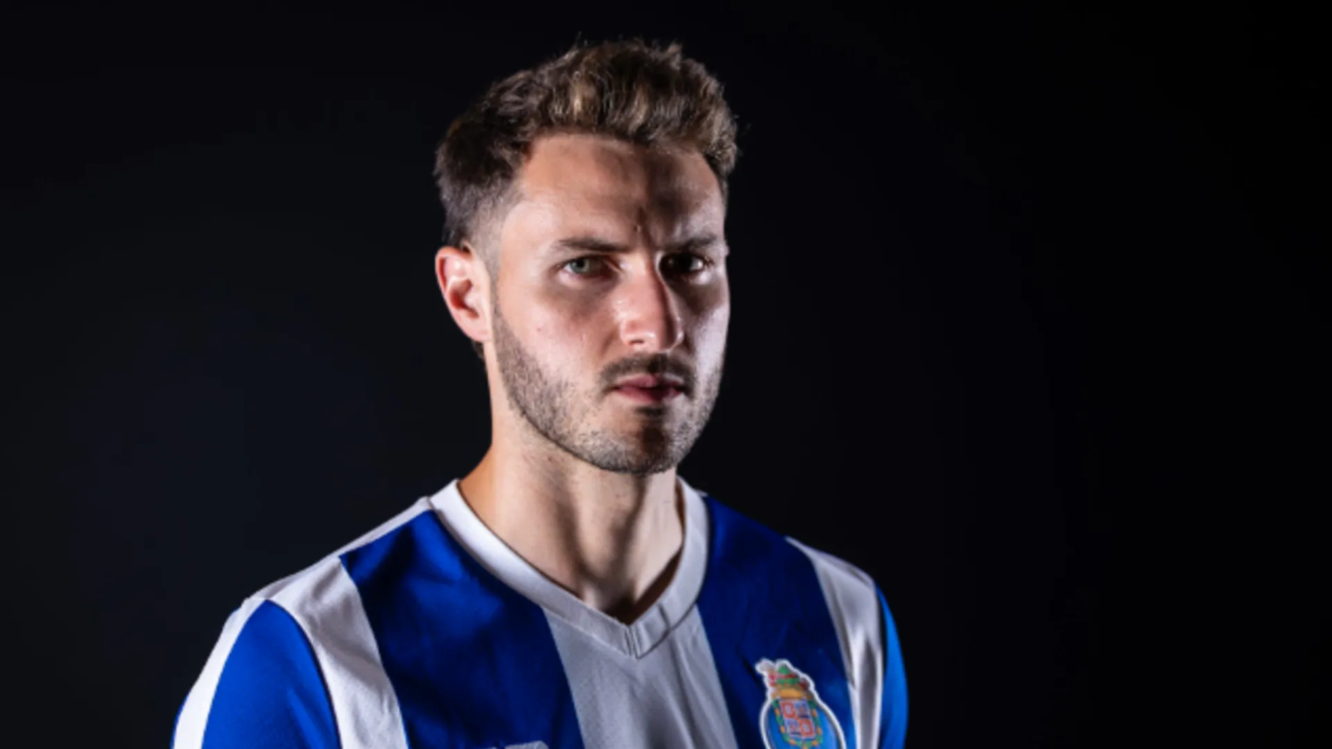 Santiago Giménez buscará revancha en Europa con el Porto. (FC Porto)