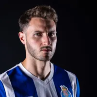 Oficial: Giménez es jugador del FC Porto y rindió homenaje a Cruz Azul