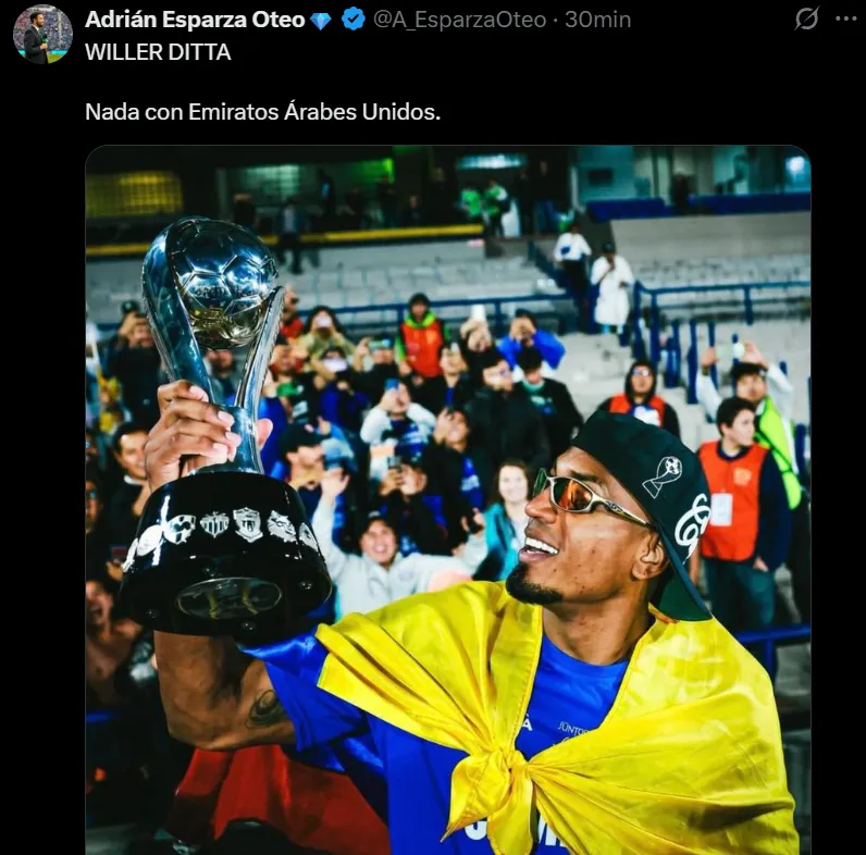 Adrián Esparza descarta la salida de Willer Ditta. (@A_Esparzaoteo)