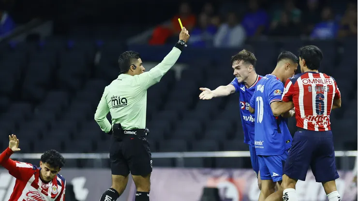 Quintero Hernández pitó por última vez a Cruz Azul ante Chivas en Liguilla.