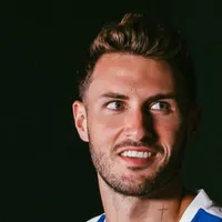 ¿Por qué no juega Santi Giménez en Porto vs. Moreirense?