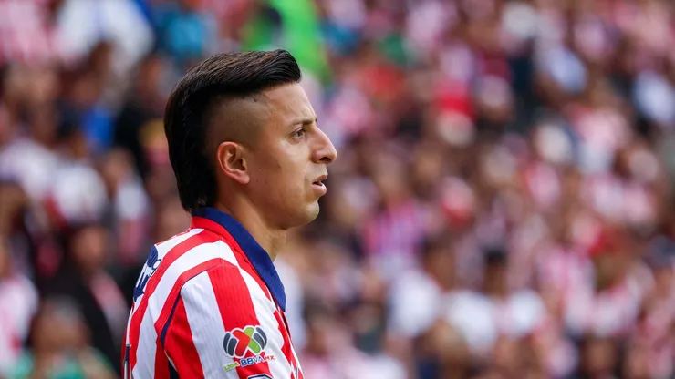 Cruz Azul mantiene el 50% del pase de Roberto Alvarado. Cualquier negociación que lo incluya, la mitad irá a parar a las arcas cementeras.