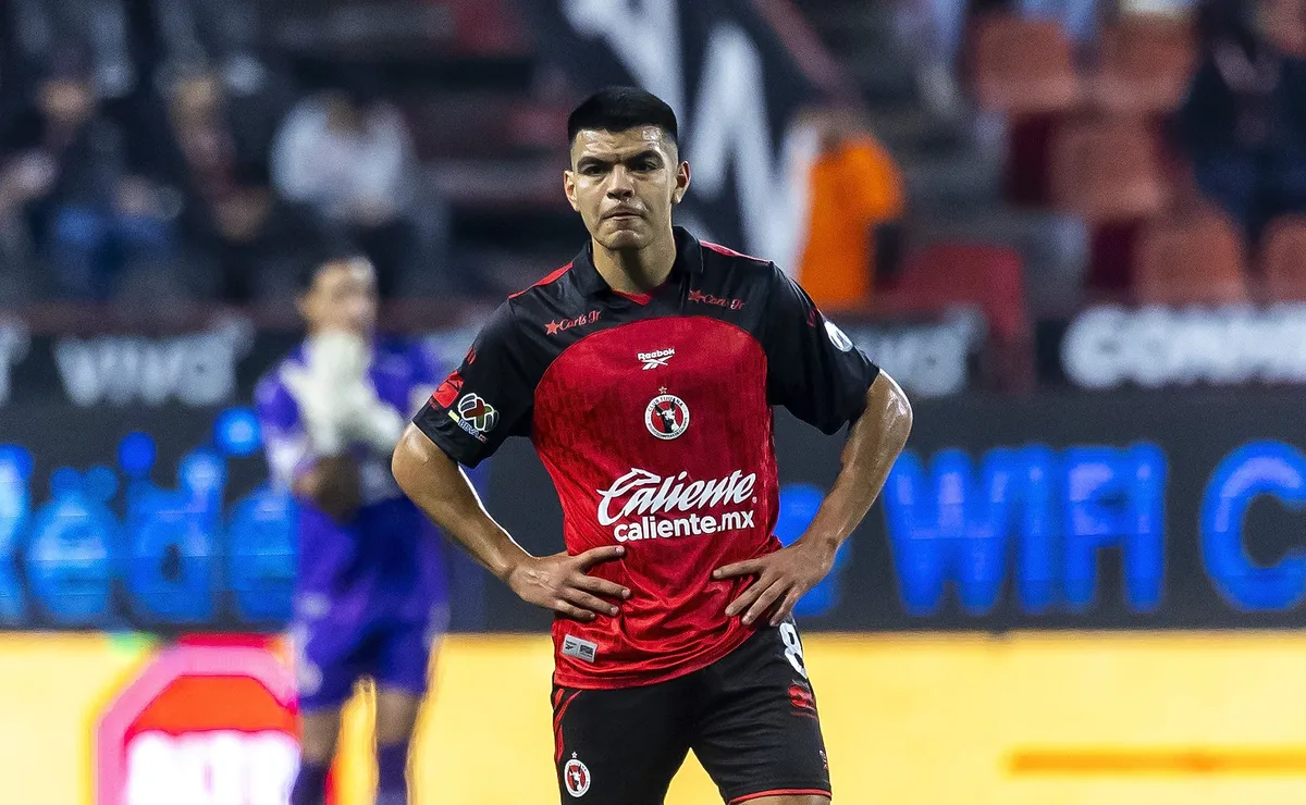 ¿Golpe a Cruz Azul? América le gana a La Máquina la carrera por Iván Tona en el cierre del mercado