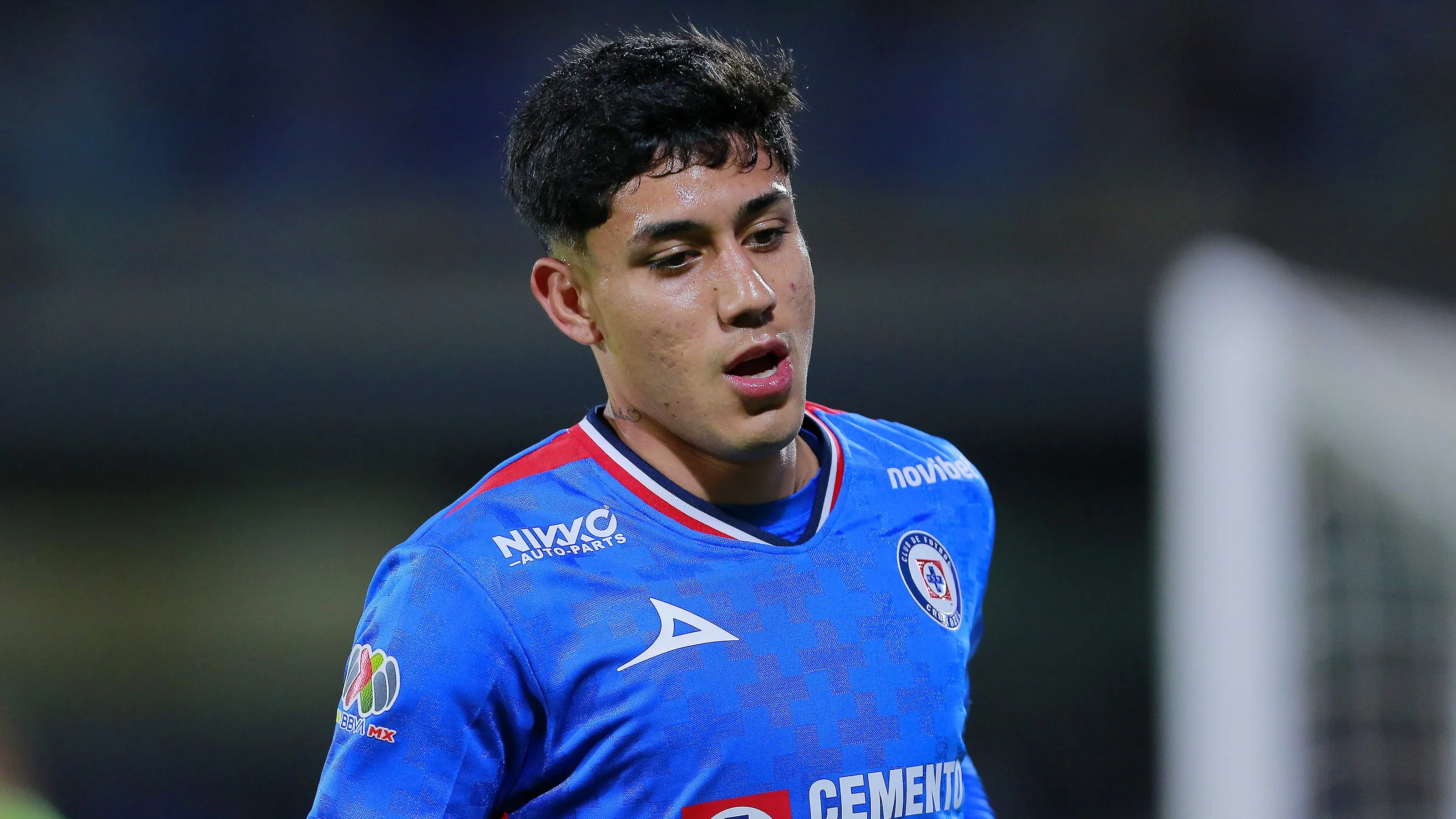 Campos se consolidó en Cruz Azul como lateral izquierdo. (Imago 7)