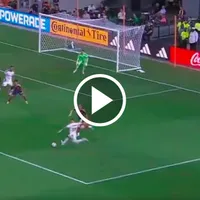 Mateusz Bogusz marcó un golazo digno de Lionel Messi