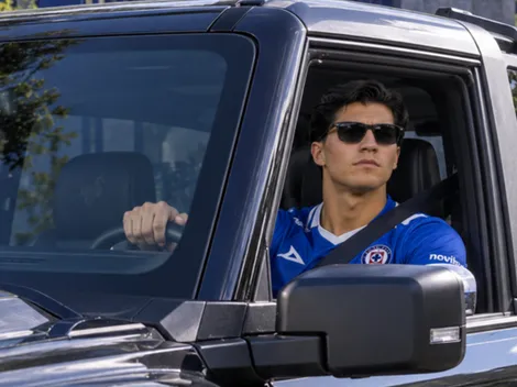 Así es la lujosa y millonaria camioneta con la que Orquin llegó a Cruz Azul