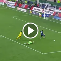 Toro Fernández eludió a Cota y liquidó el partido vs. América
