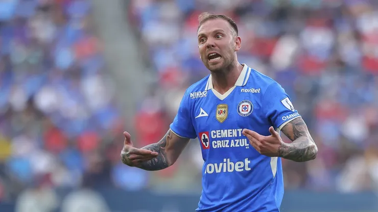 Omar Campos tampoco estuvo al 100% de sus posibilidades al jugar con molestias que carga desde el partido contra el Club América.