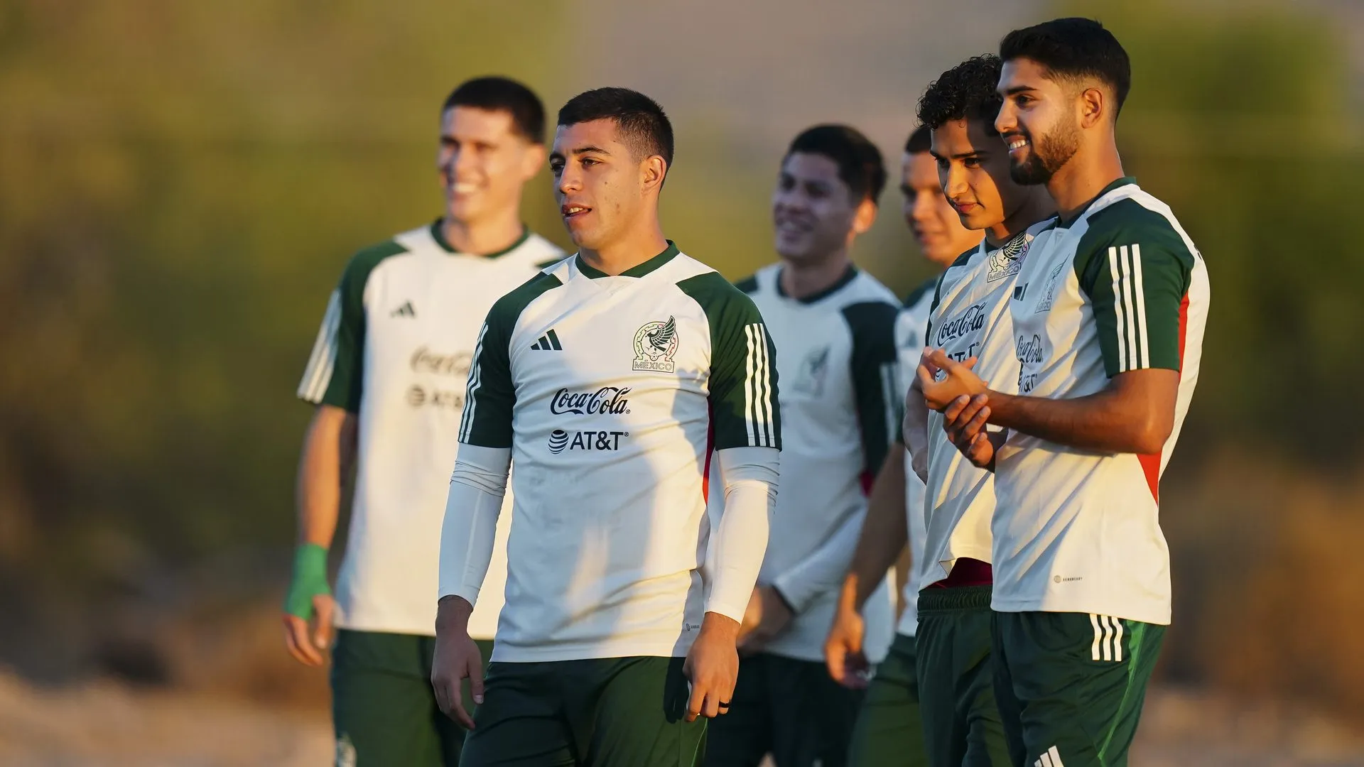 Rafa Márquez no dejó pasar el buen momento de forma que vive el mediocampista de Cruz Azul. Erik Lira también fue convocado. (Imago7)