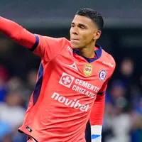 La afición de Cruz Azul estalló contra Kevin Mier : "Que se vaya..."