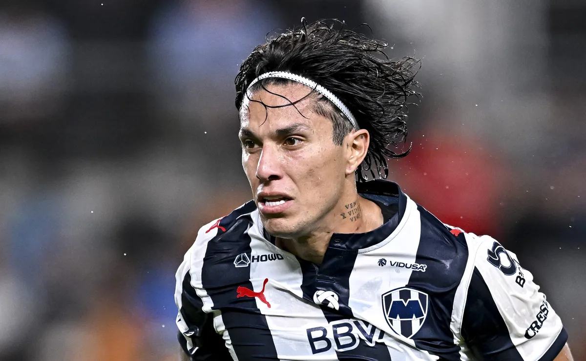 carlos álvarez