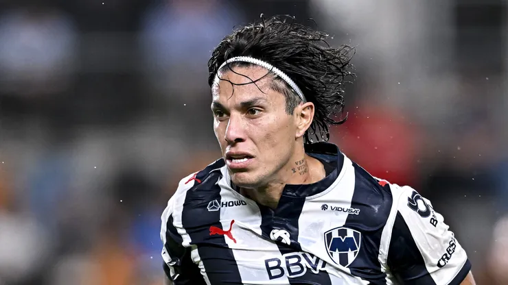 Carlos Salcedo recibe una gran noticia en Monterrey previo a su reencuentro con Cruz Azul.