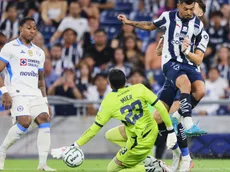 La afición de Cruz Azul eligió a Kevin Mier como el culpable de la derrota