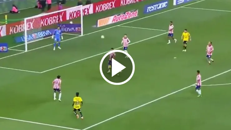 Mientras Borja se marcaba el gol de su vida en pleno Estadio Banorte, Cruz Azul deshojaba la margarita por el mal presente que vive el equipo de cara al arco