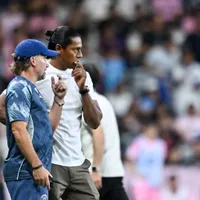 ¿Problemas entre Huiqui y auxiliares? Esto haría el club si despide al técnico