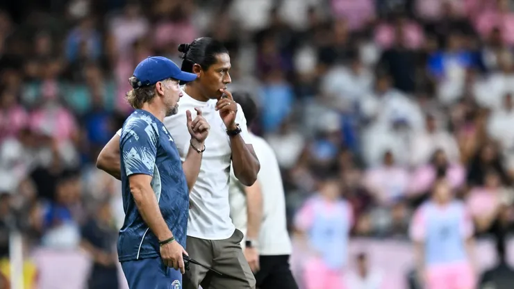Joel Huiqui pidió al Cata Domínguez como auxiliar del primer equipo. Sin embargo, desde la zona noble de Cruz Azul la respuesta fue negativa.