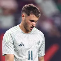 La mala noticia para Santi Giménez cuando podía reemplazar a Raúl