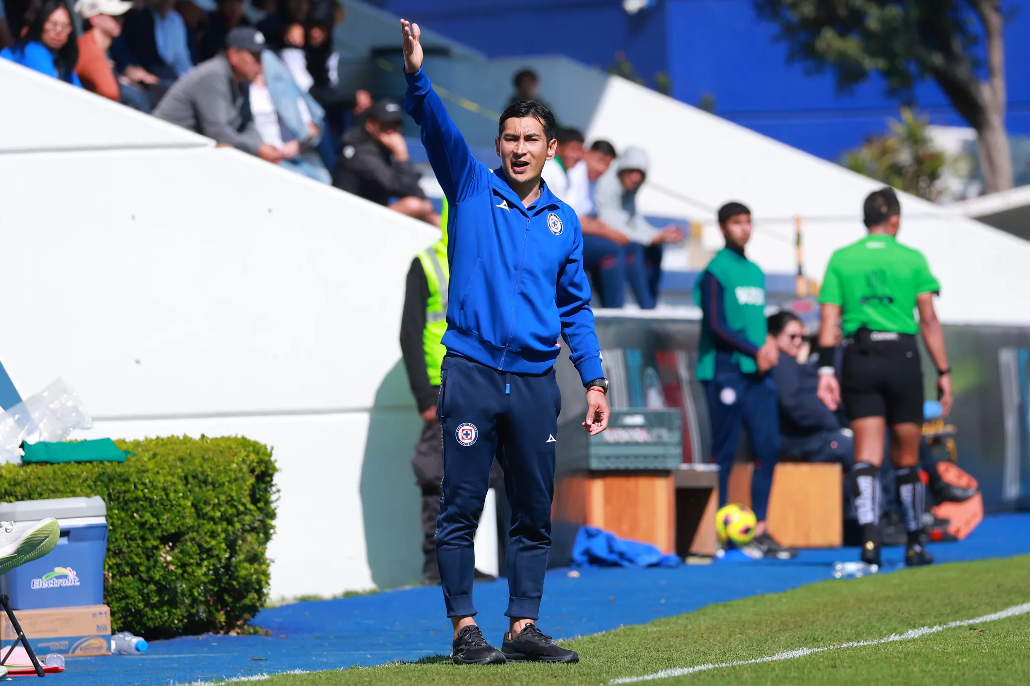 Jürgen Castañeda, de paso por Cruz Azul en 2025.