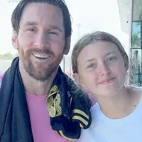 Sofía, la hermana de Santiago Giménez, se hace carrera lejos de Cruz Azul