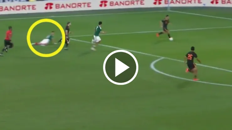 Al igual que lo viene haciendo en Cruz Azul durante las últimas semanas, Jeremy Márquez inició por la banda derecha.