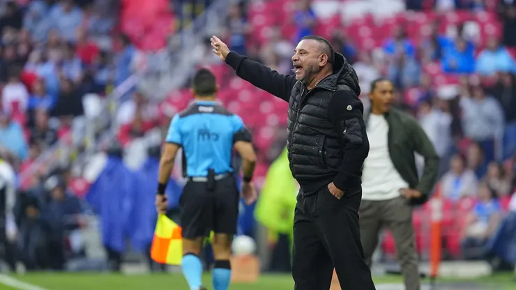 Se desvanece la posibilidad de ver a Mohamed dirigiendo a Cruz Azul después de sus últimas declaraciones.
