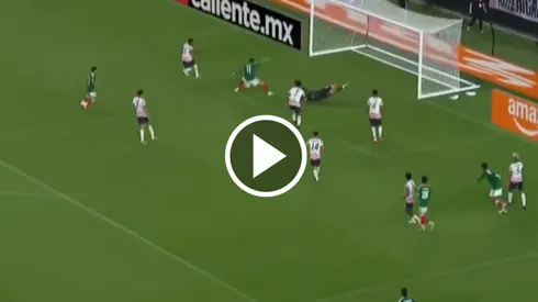 Santiago Giménez trasladó su bajo nivel a nivel de clubes a la Selección de México. Se comió dos goles cantados en la derrota contra Estados Unidos.