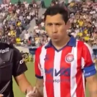 El Cata aparece jugando con una playera de Chivas