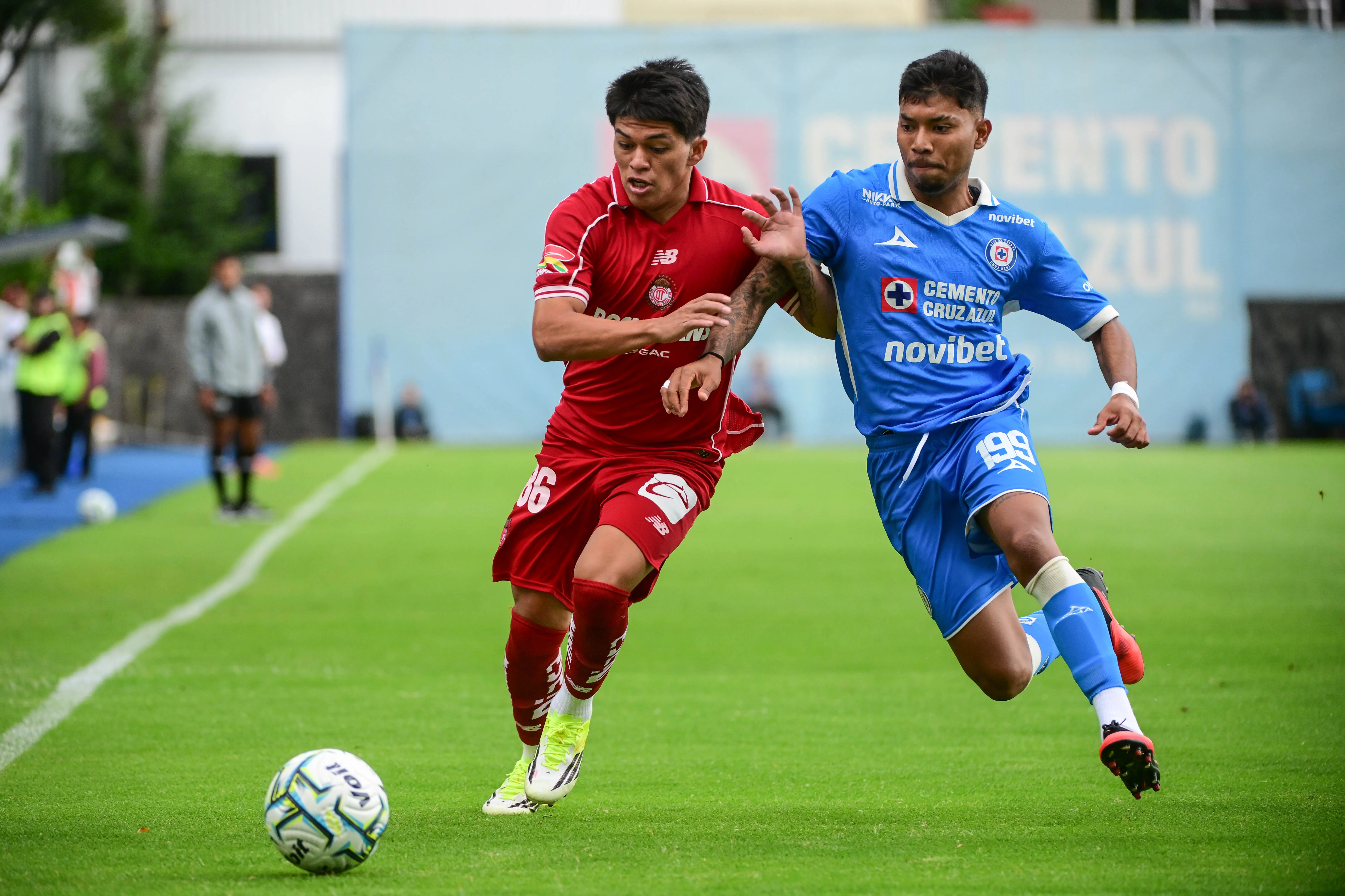 Zadiel Pineda, en el último juego de Cruz Azul Sub-21 ante Toluca. (Imago 7)