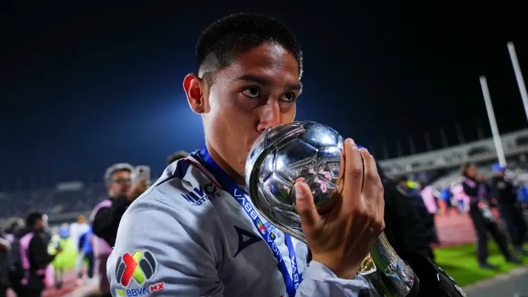 El joven poco a poco va convenciendo a cuerpo técnico.