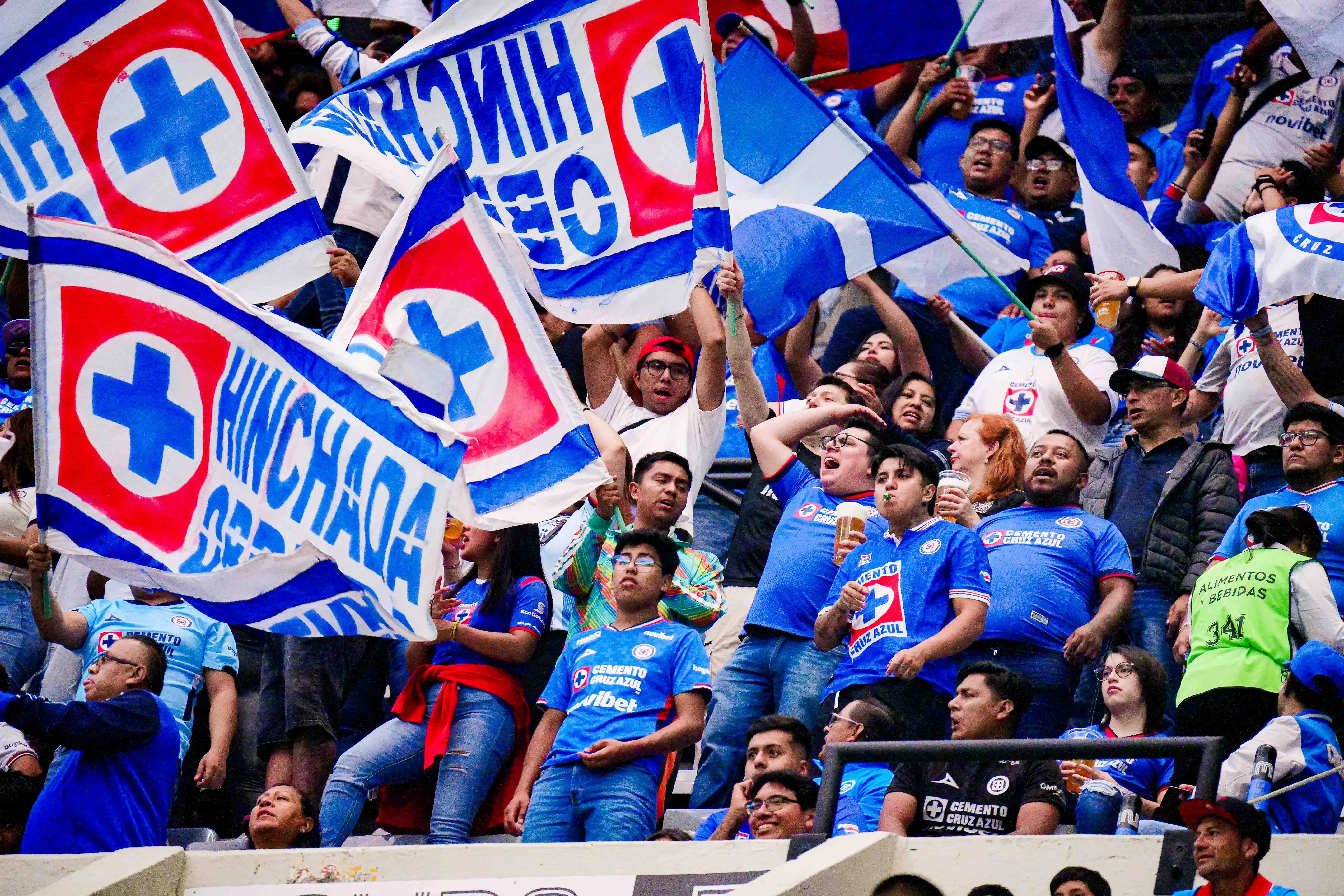 Joel Huiqui destacó el apoyo incondicional de la afición de Cruz Azul (Imago7)