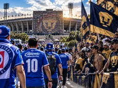 Barristas de Pumas amenazan a afición de Cruz Azul