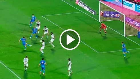 Palavecino le dio vida a Cruz Azul vs. Pumas.