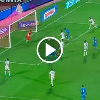 Christian Ebere anotó el tercero de Cruz Azul ante Pumas
