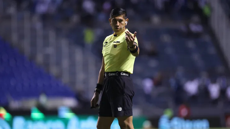 Salvador Pérez Villalobos tendrá su estreno como árbitro principal dirigiendo a Cruz Azul.