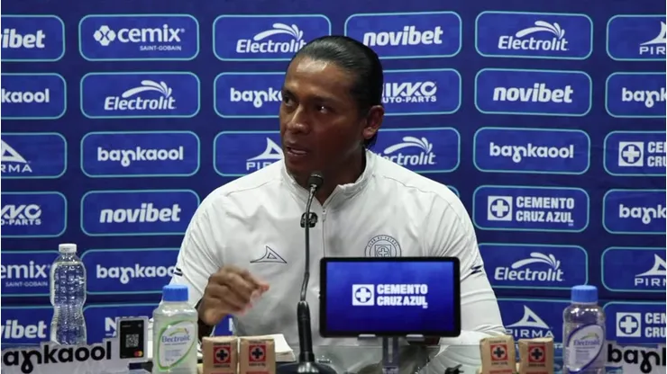 Joel Huiqui habló de los tocados de Cruz Azul.