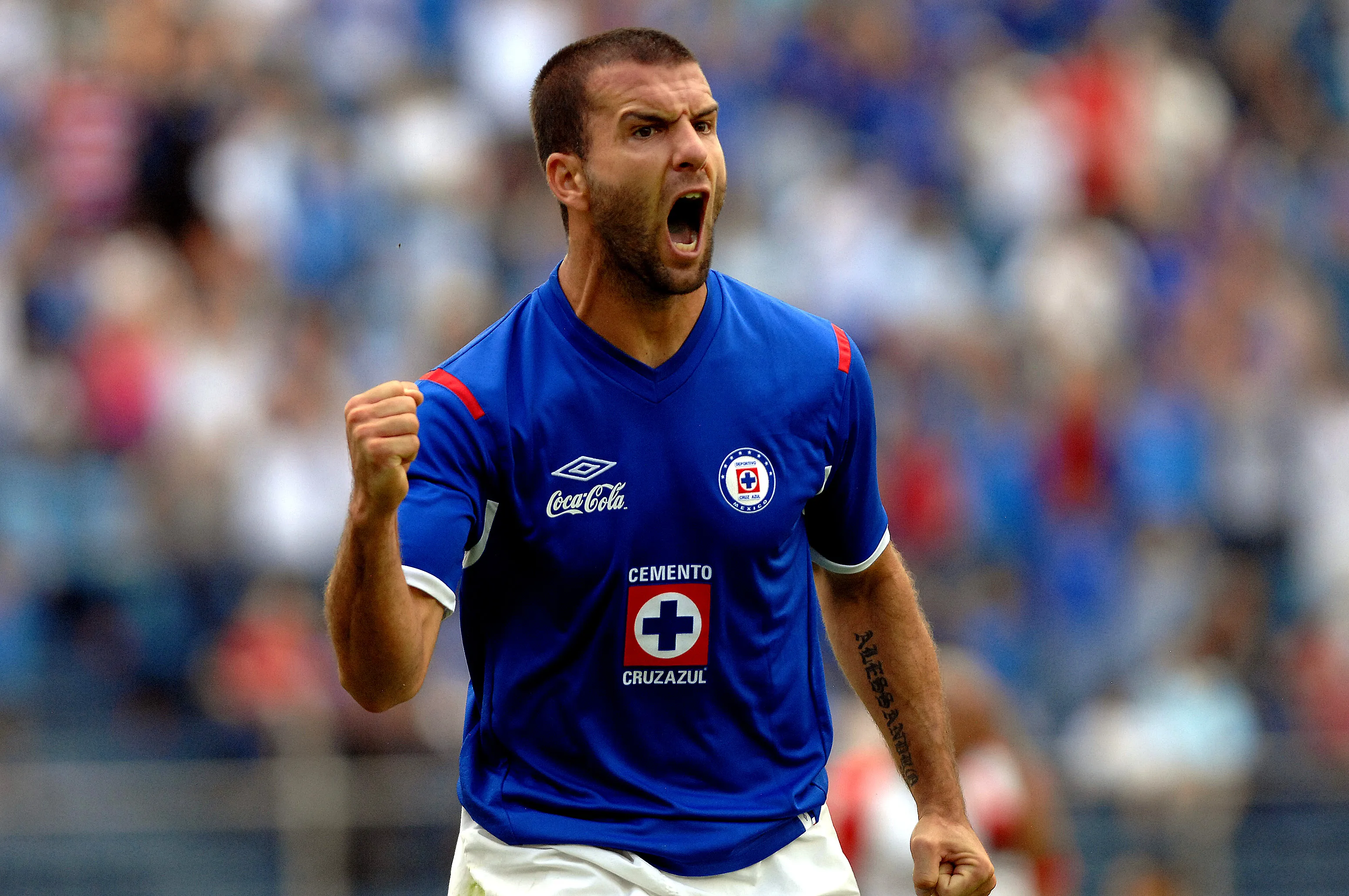 Carlos Hermosillo destacó el paso de Tito Villa como goleador de Cruz Azul (Getty Images)