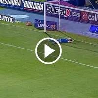 Katia Itzel salva a Jurado de recibir el peor gol de toda su carrera